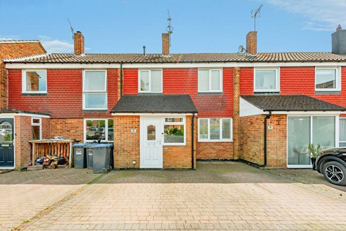 3 Bedroom Terraced House For Sale In Fairway Close, Copthorne, Crawley, RH10