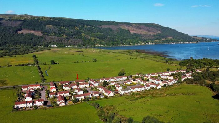 2 Bedroom Semi Detached Bungalow For Sale In Blair Beagh, Sandbank, Dunoon, PA23