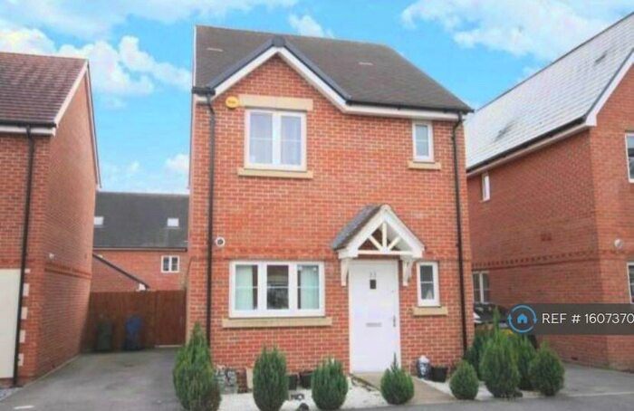 3 Bedroom Detached House To Rent In Bracknell, Bracknell, RG12