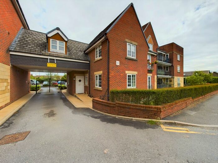 2 Bedroom Flat To Rent In Nailers Green, Greenmount, Bury, BL8