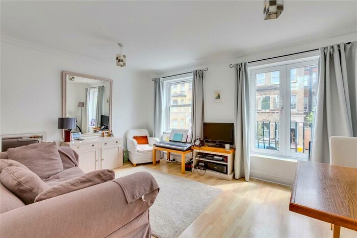 1 Bedroom Apartment To Rent In Malwood Road, London, SW12