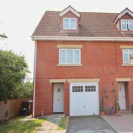 3 Bedroom Town House To Rent In Maple Drive, North Duffield, Selby, YO8
