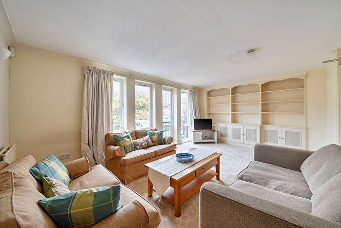 6 Bedroom Terraced House To Rent In Bagleys Lane, Fulham, London, SW6