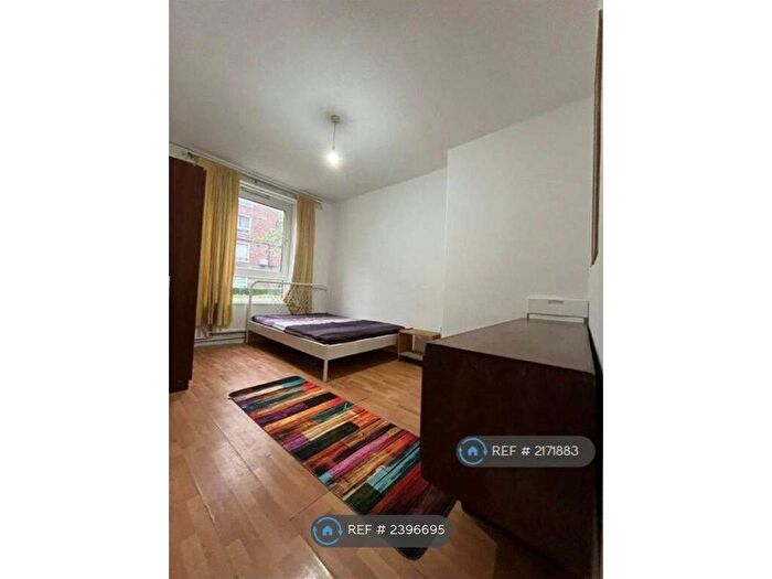 3 Bedroom Flat To Rent In London, London, SE17