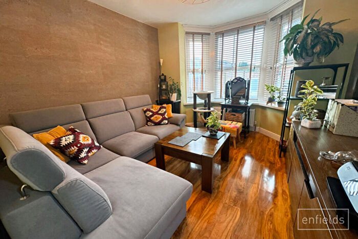 2 Bedroom Semi-Detached House For Sale In Princes Road, Southampton, SO15