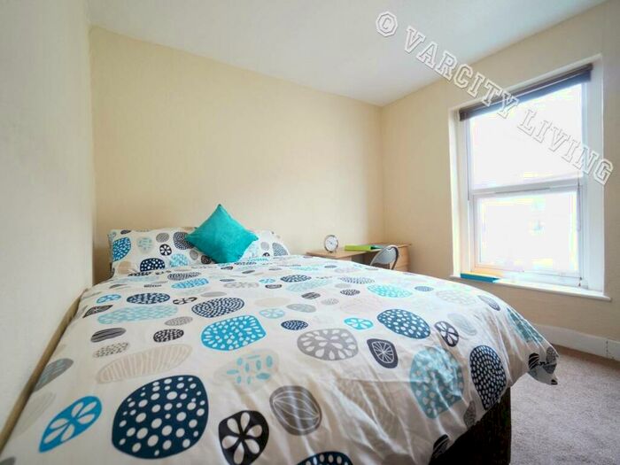 3 Bedroom House To Rent In Albert Street, Bangor, Gwynedd, LL57