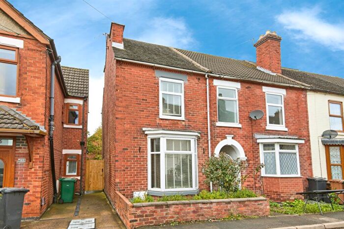 2 Bedroom End Of Terrace House For Sale In Oversetts Road, Newhall, Swadlincote, DE11