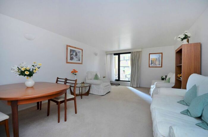 1 Bedroom Flat To Rent In Cromwell Road, South Kensington, London, SW7