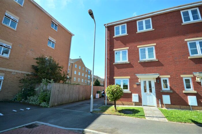 4 Bedroom Town House To Rent In Wyncliffe Gardens, Pentwyn, Cardiff, CF23