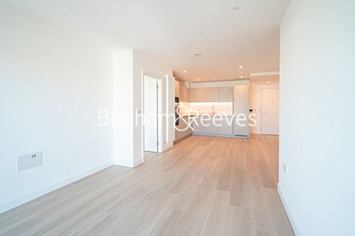 2 Bedroom Flat To Rent In Western Gateway, Royal Dock, E16