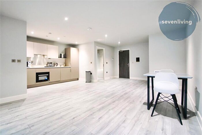 1 Bedroom Apartment To Rent In Thames Valley, Wokingham Road, Bracknell, Berkshire, RG42