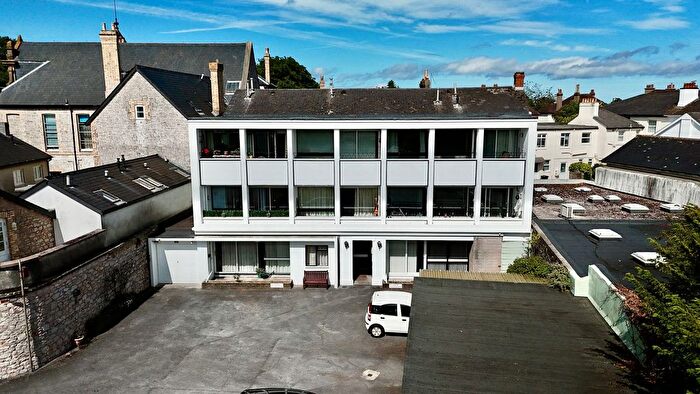 2 Bedroom Flat For Sale In St Marychurch, Torquay, TQ1