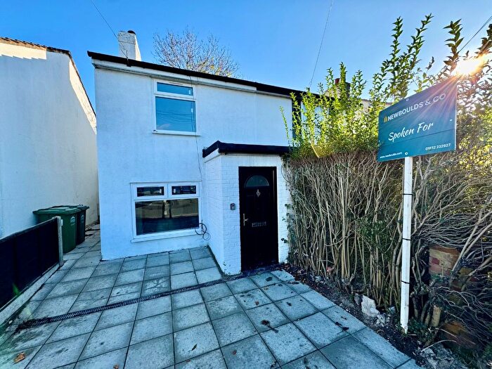 2 Bedroom Semi-Detached House To Rent In Charlton Road, Shepperton, TW17