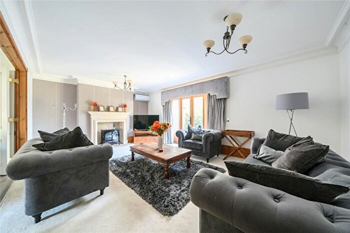 5 Bedroom End Of Terrace House For Sale In Dacres Gate, Dunmow Road, Fyfield, Ongar, CM5