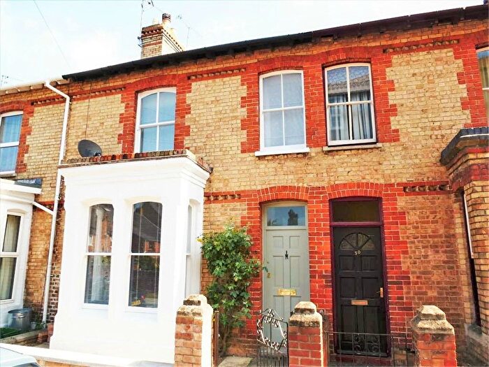 3 Bedroom Terraced House To Rent In Richmond Road, Taunton, TA1