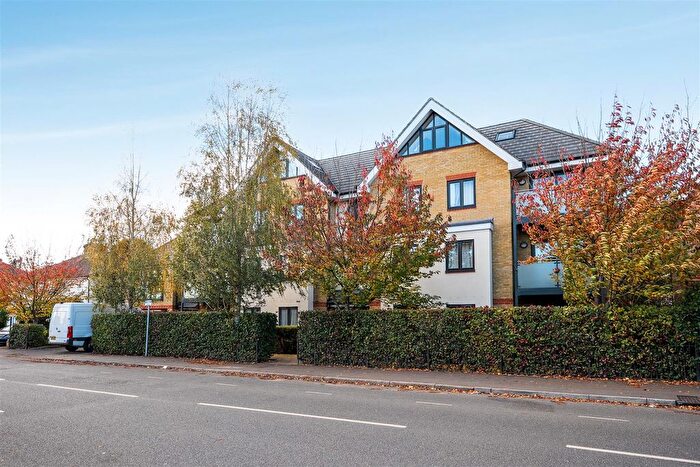 2 Bedroom Flat To Rent In Frays Court, Swan Road, West Drayton, UB7