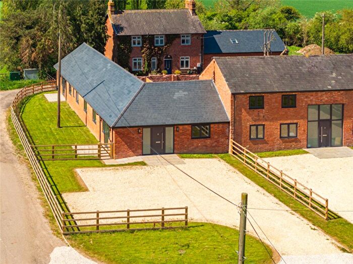 3 Bedroom Bungalow For Sale In Rectory Farm, Walgrave, Northampton, Northamptonshire, NN6