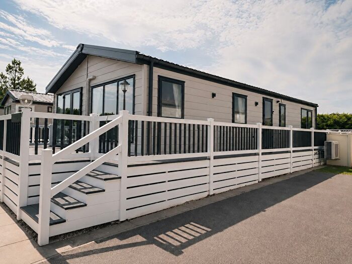2 Bedroom Lodge For Sale In Birchington Vale Holiday Park, Shottendane Rd Birchington, CT7