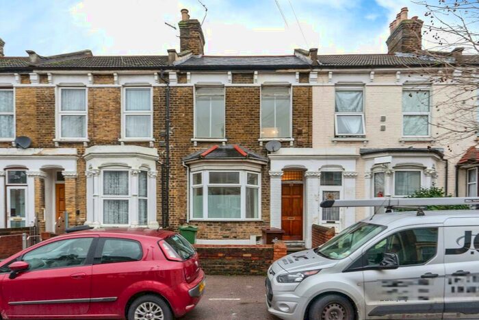 4 Bedroom Terraced House To Rent In Alexandra Road, Leyton, E10