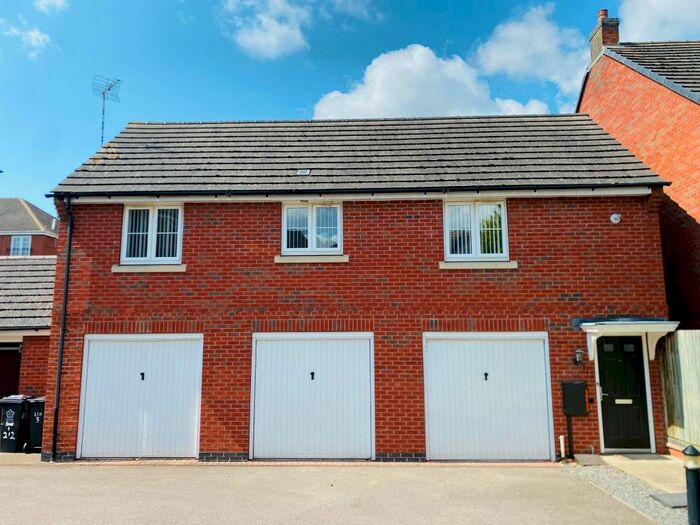 2 Bedroom House To Rent In Sandhills Avenue, Hamilton, Leicester, LE5