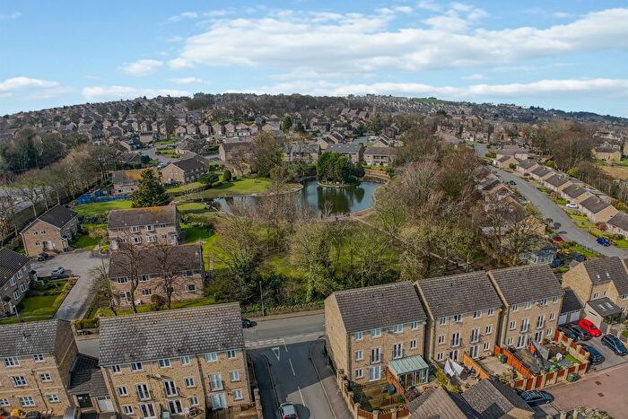 4 Bedroom Semi Detached House For Sale In Plover Road, Lindley, HD3