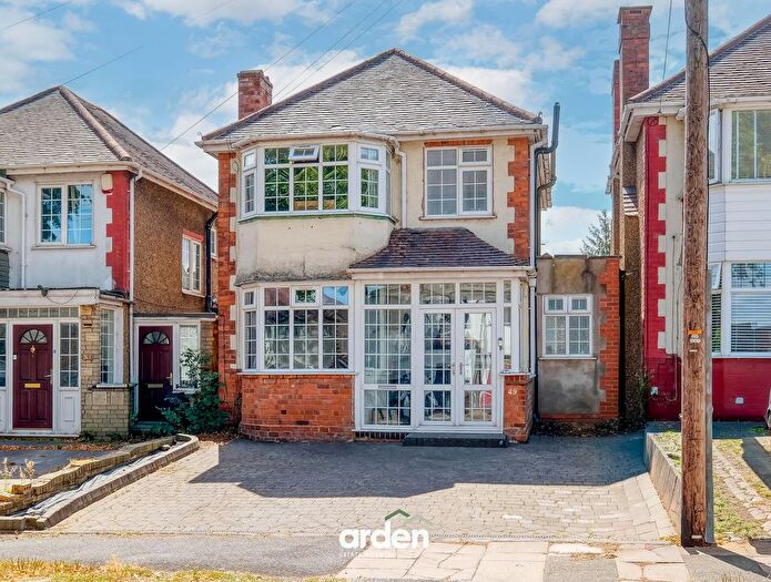 3 Bedroom Detached House For Sale In Stot Fold Road, Birmingham, B14