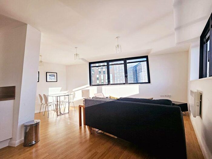 2 Bedroom Apartment To Rent In Mann Island, Liverpool, L3