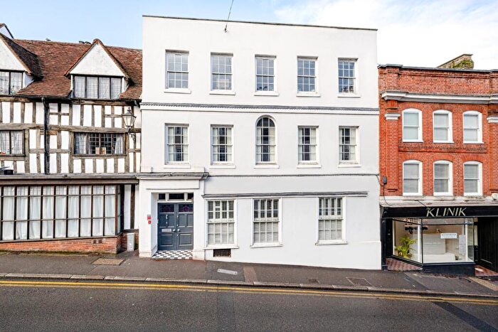 2 Bedroom Flat To Rent In Basbow Lane, Bishops Stortford, CM23