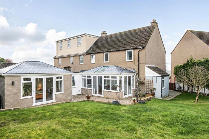 4 Bedroom Semi Detached House For Sale In Overdale, Tunley, Bath, BA2