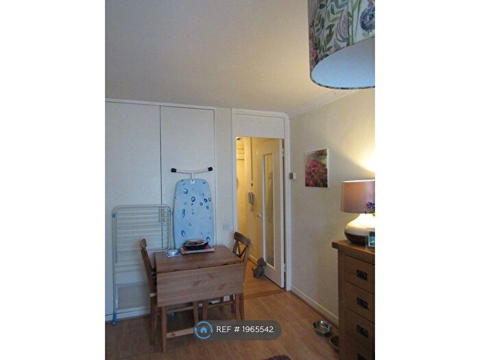1 Bedroom Flat To Rent In North Tenth Street, Milton Keynes, MK9