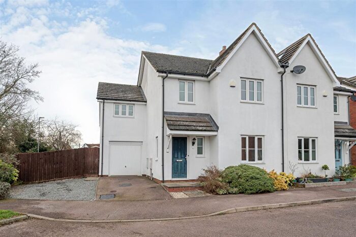 4 Bedroom Property For Sale In Beanfield Close, Riseley, Bedford, MK44