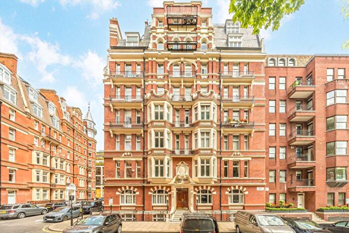 2 Bedroom Flat To Rent In Iverna Court, Kensington, W8