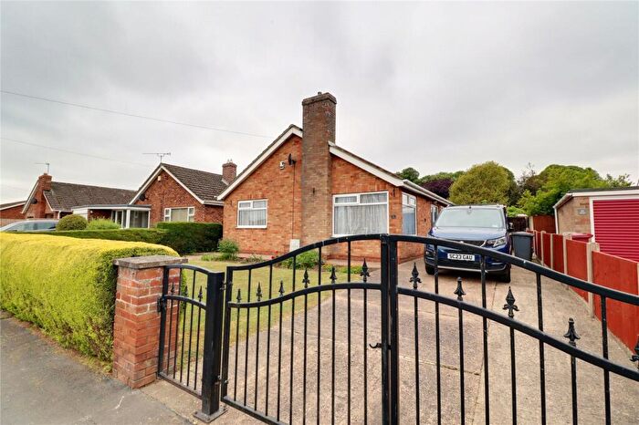 3 Bedroom Bungalow For Sale In Hopfield, Hibaldstow, Lincolnshire, DN20