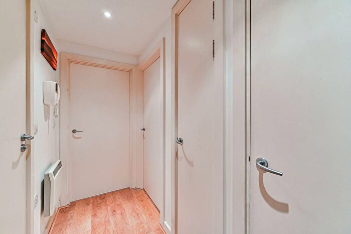 1 Bedroom Flat For Sale In Deals Gateway, Greenwich, London, SE13