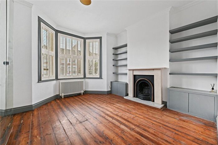 2 Bedroom Flat To Rent In Buchanan Gardens, London, NW10