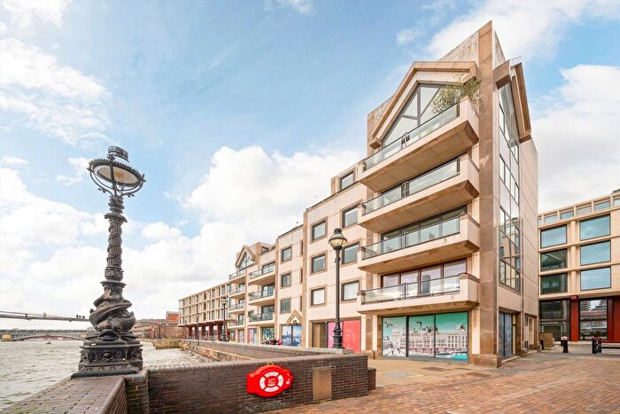 2 Bedroom Flat To Rent In Trig Lane, City Of London, EC4V