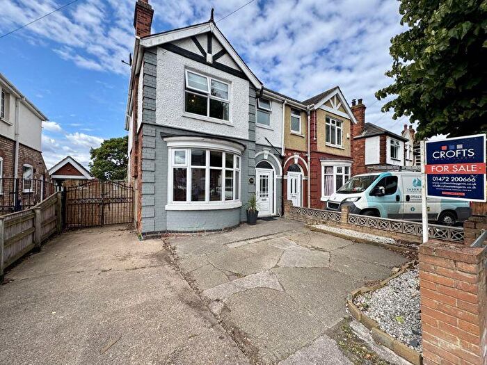 3 Bedroom Semi-Detached House For Sale In Grimsby Road. Cleethorpes, DN35