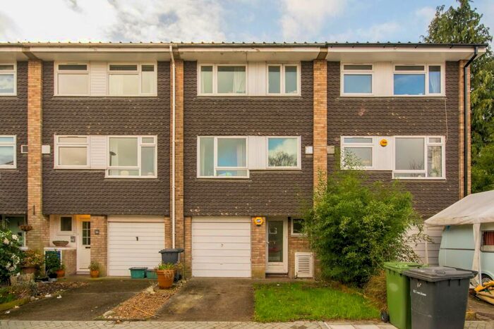 4 Bedroom House To Rent In Forestholme Close, Forest Hill, London, SE23