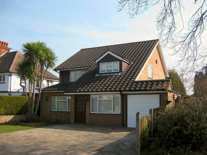 4 Bedroom Detached House To Rent In Sidney Road, Walton On Thames, KT12
