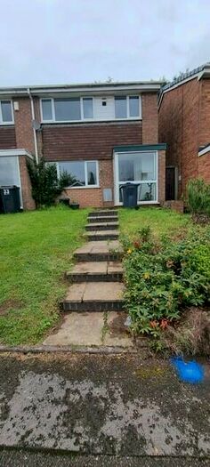 3 Bedroom Semi-Detached House To Rent In Wentworth Way, Birmingham, B32