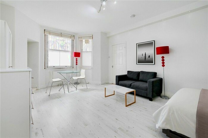 Studio To Rent In Nevern Place, Earls Court, London SW5
