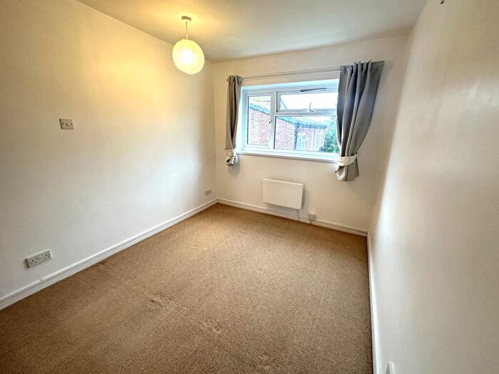 2 Bedroom Flat To Rent In Devondale Court, Dawlish Warren, EX7