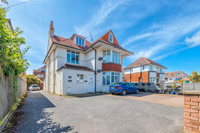 2 Bedroom Apartment To Rent In Southwood Avenue, Southbourne, Bournemouth, Dorset, BH6