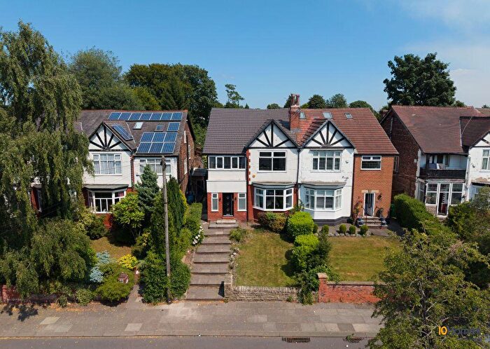 4 Bedroom Semi Detached House For Sale In Park Road, Manchester, M8