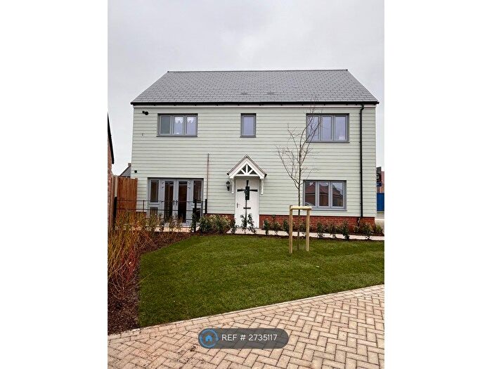 2 Bedroom Maisonette To Rent In Stanley Wilks Crescent, Chelmsford, CM1