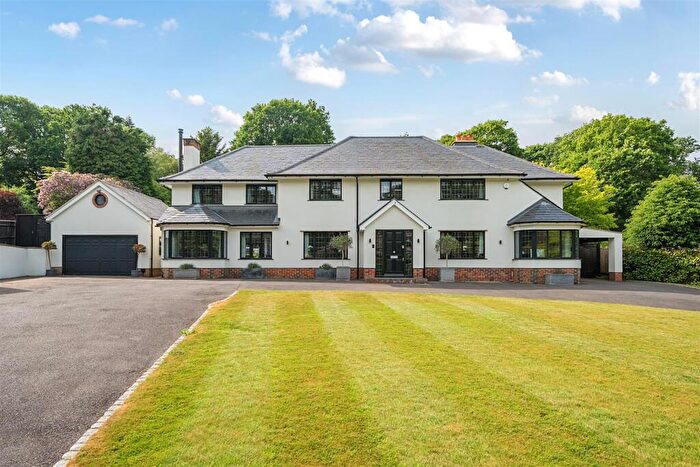 6 Bedroom Detached House For Sale In Bears Den, Kingswood, Surrey, KT20