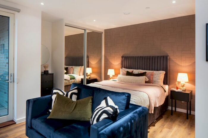 Studio To Rent In Silvertown Way, London, E16