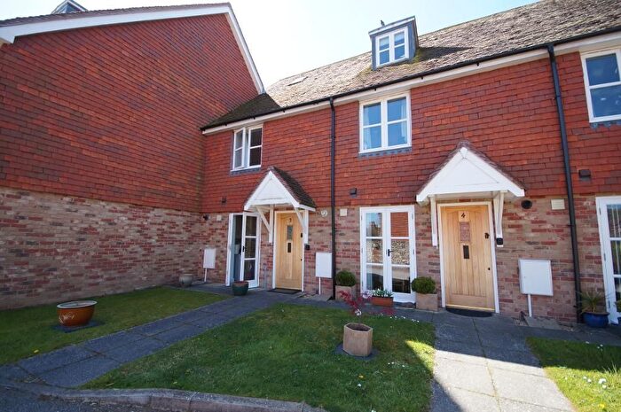 2 Bedroom Terraced House To Rent In Borough Gate, High Street, Steyning, West Sussex, BN44