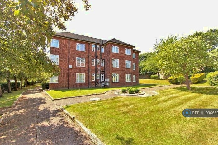 2 Bedroom Flat To Rent In Kings Drive Wembley, London, HA9