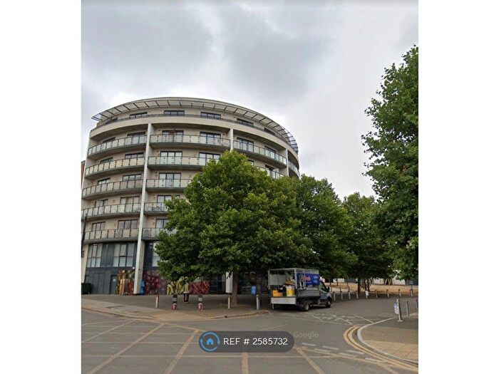 1 Bedroom Flat To Rent In Reed House, London, SW19